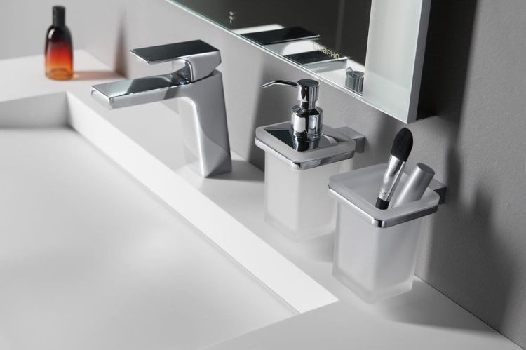 b925542b4d8239d85f685ebafb1e64fc