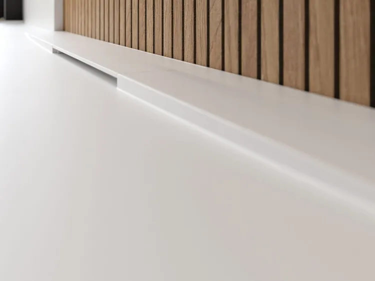 Brodzik kwadratowy płaski 80x80 cm Riho Isola - nowoczesny odpływ