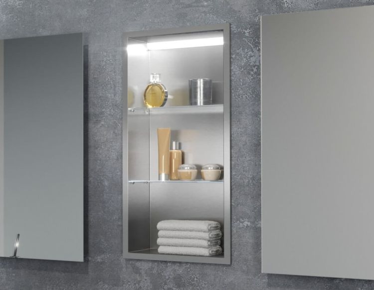 Półka łazienkowa wnękowa do zabudowy 32,5x89,7x15 cm ze stali nierdzewnej z oświetleniem LED kołnierz typu Bend MCJ B.PWNP LED 900/15