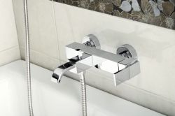 TRIUMPH bateria wannowa ścienna, chrom