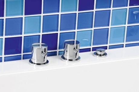 Przejdź do produktu Trzyelementowa bateria na brzeg wanny, chrom