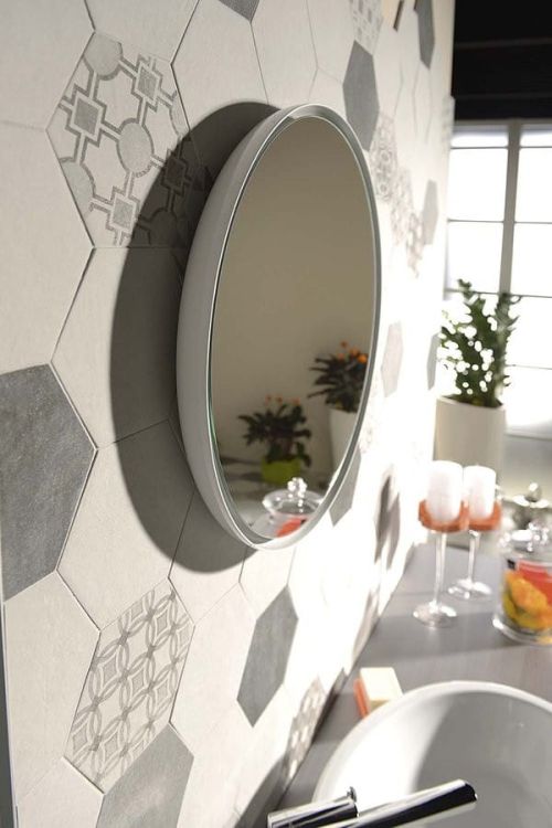 FLOAT lustro z podświetleniem LED, średnica 60cm, białe