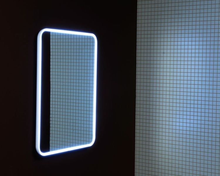 FLOAT Lustro z podświetleniem LED 60x80cm, białe