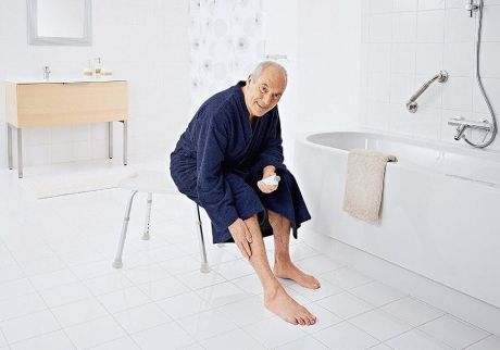 Przejdź do produktu HANDICAP Taboret łazienkowy, regulowana wysokość, biały