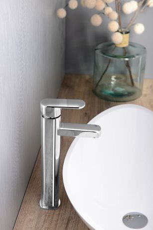 Przejdź do produktu DANA bateria umywalkowa wysoka, bez odpływu, chrom