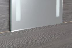 lustro z podświetleniem LED 50x70cm, przełącznik przyciskowy
