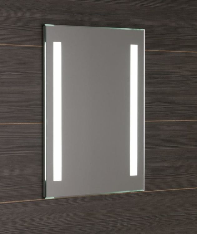 lustro z podświetleniem LED 50x70cm, przełącznik przyciskowy