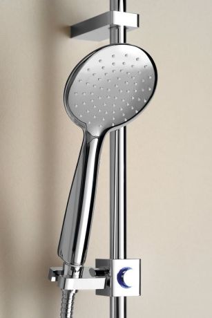 Przejdź do produktu BRIT zestaw prysznicow z półką, uchwyt przesuwny 805mm, wąż prysznicowy 1500mm, chrom