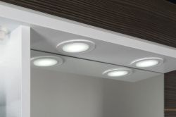 KORIN lustro z LED oświetleniem, gniazdkiem i półkami 60x70x12cm