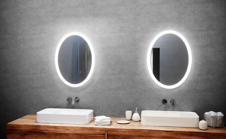 Lustro owalne 50x70 cm z oświetleniem LED MCJ Sofia