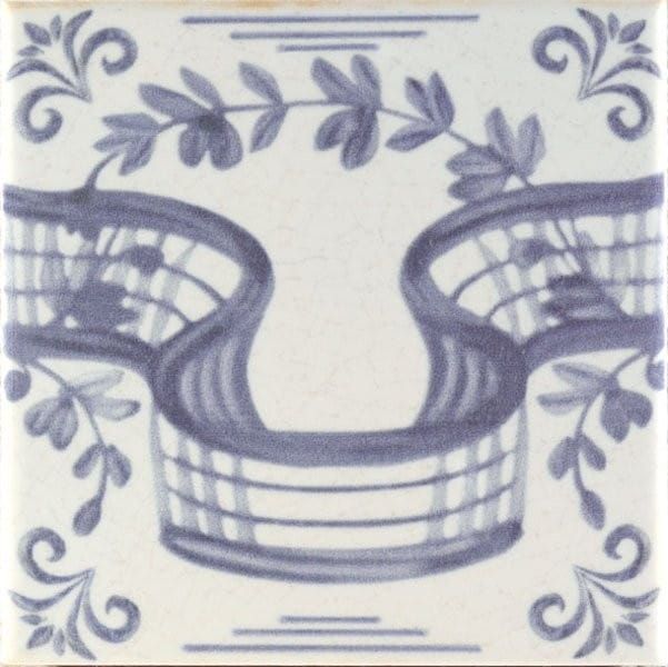 TRIANA Giralda Cenefa 15x15 (kart.=1m2)