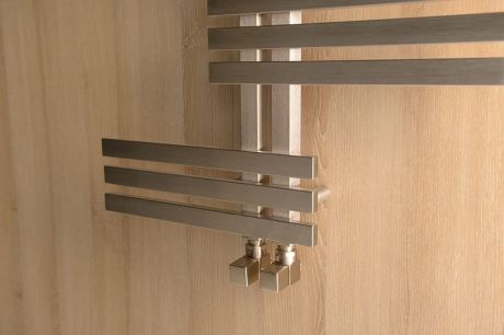 Przejdź do produktu RADO grzejnik łazienkowi 600x1190mm, stal nierdzewna mat