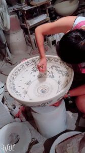 PRIORI umywalka ceramiczna, średnica 42cm, beżowa z niebieskim wzorem