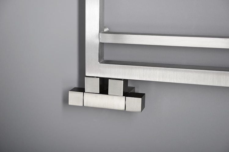 CUBE TWIN zestaw przyłączeniowy środkowy 50mm, stal nierdzewna szczotkowana