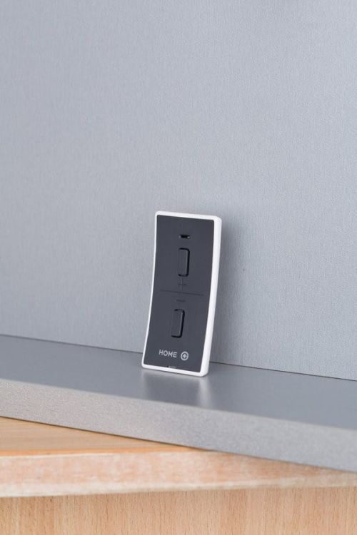 Grzałka elektryczna z termostatem, zdalne sterowanie 900W, D-kształt, chrom