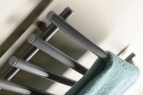 Przejdź do produktu SUCH elektryczna suszarka na ręczniki, 570x465mm, 72W, szary metalik (RAL9007)