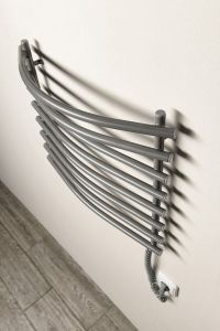 Elektryczna suszarka na ręczniki, 570x465 mm, 72 W, szary metalik (RAL9007)