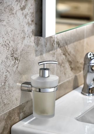 Przejdź do produktu MIDA dozownik mydła 350 ml, szkło mleczne, chrom