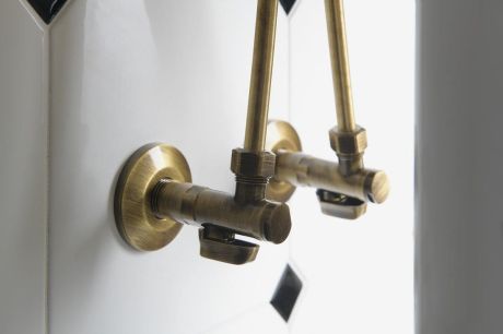 Przejdź do produktu Łącznik, rurka z gwintem 10mm-M10x1, 30 cm, brąz