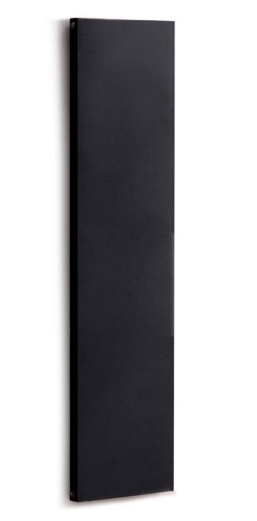 Grzejnik pionowy Victoria Komex z osłoną dekoracyjną pokojowo-dekoracyjny