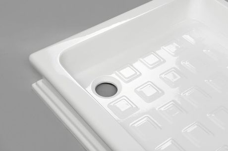 Przejdź do produktu Brodzik prysznicowy Retro kwadratowy 90x90 cm Kerasan 133801 biały połysk