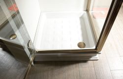 Brodzik prysznicowy Retro kwadratowy 100x100 cm Kerasan 134001 biały połysk