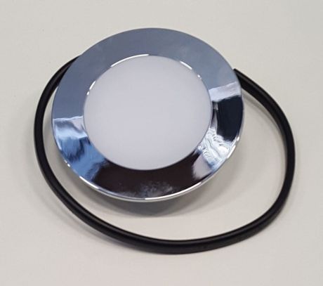 Przejdź do produktu Lampa wpuszczana LED 2W, 4000K, 230V do szafki ZOJA (górny kabel 30cm)