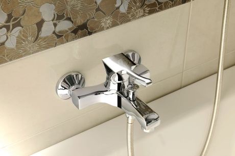 Przejdź do produktu Bateria wannowa ścienna z wylewką i słuchawką prysznicową Sapho Chic 42008-06 bronzo