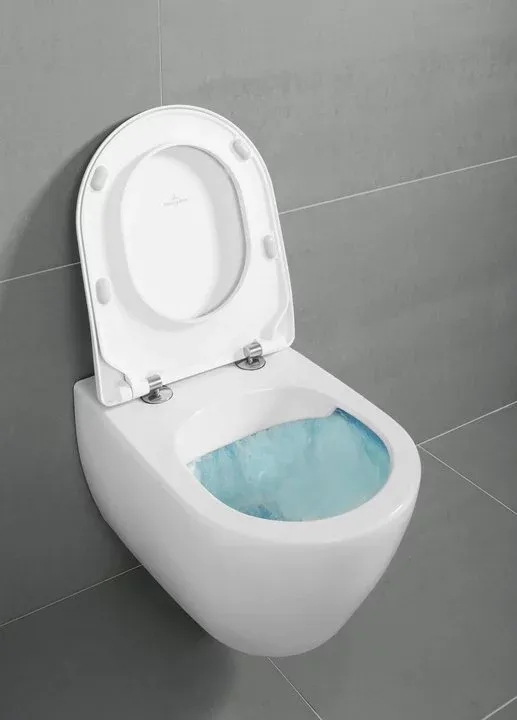 Miska wisząca 37x56 cm bezrantowa Directflush z deską wolnoopadającą w komplecie Villeroy&Boch Subway 2.0 5614R001+9M78S101