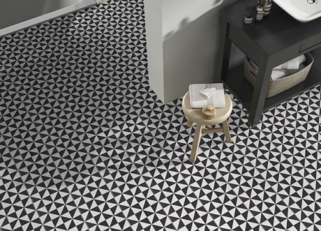 Przejdź do produktu VICTORIA płytki podłogowe Oxford Black 25x25 (bal=1m2)