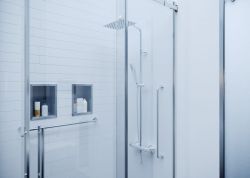 Półka łazienkowa wnękowa do zabudowy 32x32x15 cm ze stali nierdzewnej, lakierowane kołnierz typu Flat MCJ F.PWN 300/15