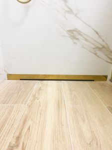 Odpływ ścienny super niski Cedor Wall Pro PROWAL-CHRNATDES złoty połysk