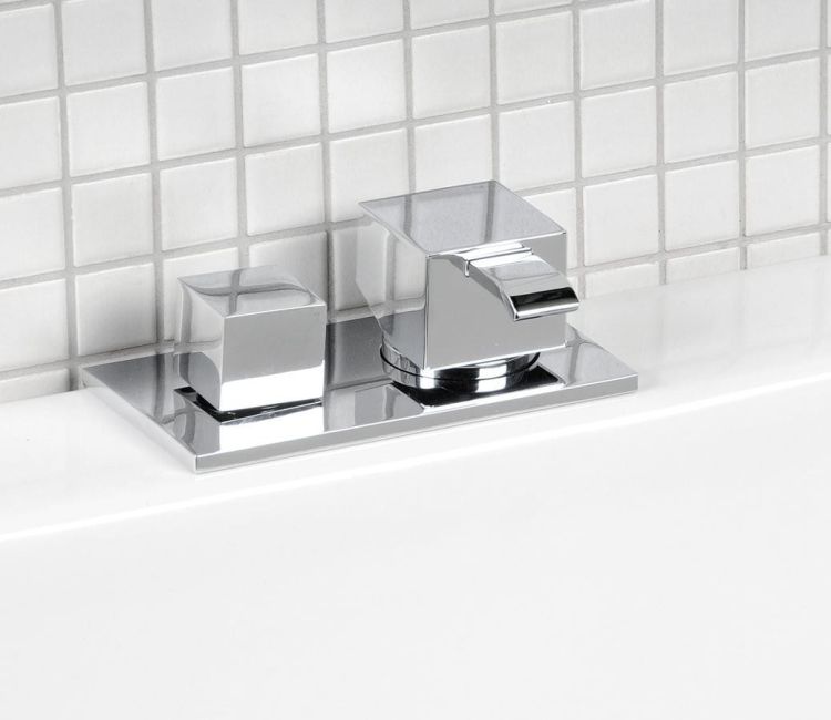 QM bateria na brzeg wanny, chrom