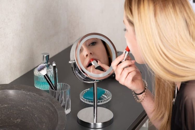 DAISY lusterko kosmetyczne LED oświetlenie, chrom