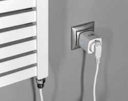 IQTECH Inteligentny adapter gniazda z bolcem ochronnym, 16A