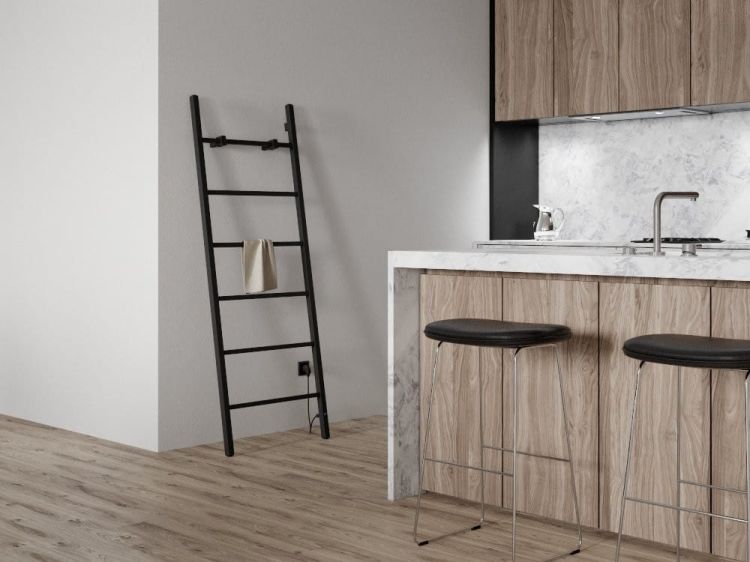 BARBO elektryczna suszarka na ręczniki, kwadratowa, 600x1600 mm, 160 W, czarny mat