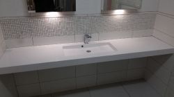 Umywalka na dowolny wymiar z materiału Solid Surface z dużą misą Lite SOL