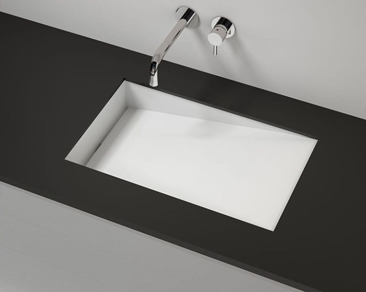 Asymetryczna umywalka na indywidualny wymiar z materiałów Solid Surface z misą Slide 66x30SOL