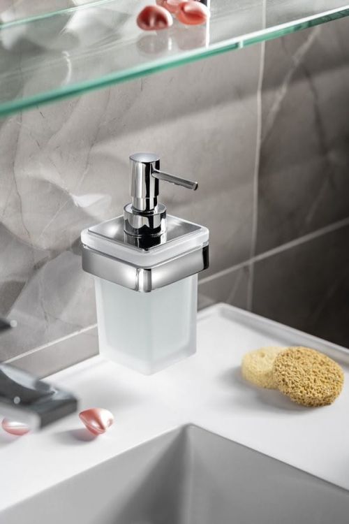 SAMOA wiszący dozownik mydła 170 ml, szkło mleczne, chrom