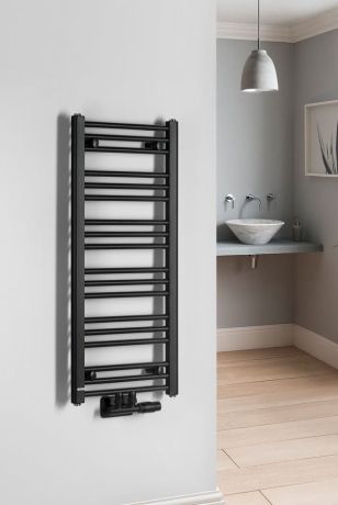Przejdź do produktu ALBRECHT grzejnik 400x930 mm, podłączenie środkowe, czarny mat
