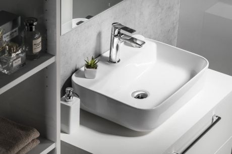 Przejdź do produktu Zestaw łazienkowy CIRASA 81, biały połysk