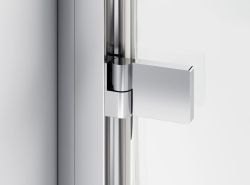 Zawias z systemem unoszenia drzwi