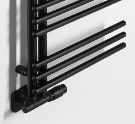 Przejdź do produktu POSEIDON grzejnik łazienkowy 550x1340mm, czarny mat
