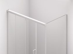 Eleganckie drzwi przesuwane z system „Soft open-close” ułatwiającymi płynne i ciche funkcjonowanie Cadura White Line biały mat