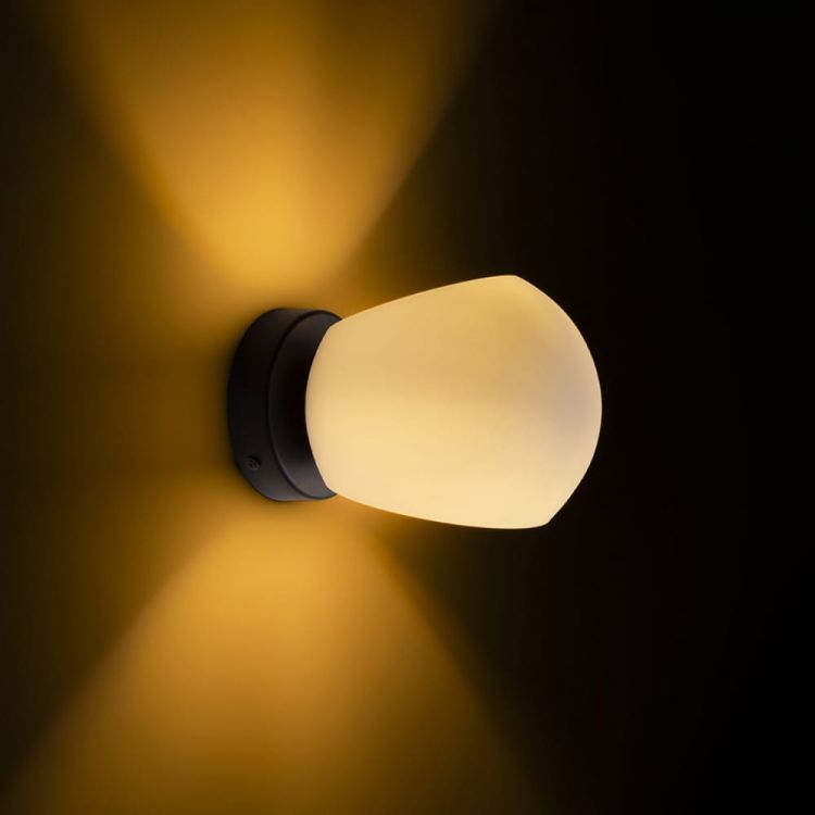 SOLARIS natynkowa szkło mleczne/czarna 230V LED E14 7W