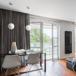 BOLLY 17 wisząca  szkło opalowe/chrom 230V LED E27 15W IP44