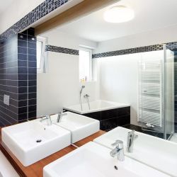 ZARA LED 26 sufitowa  szkło opalowe/chrom 230V LED 12W IP44  3000K