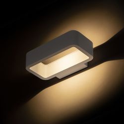TAPA ścienna biała  230V LED 6W IP54  3000K
