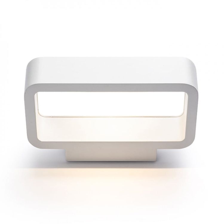 TAPA ścienna biała  230V LED 6W IP54  3000K