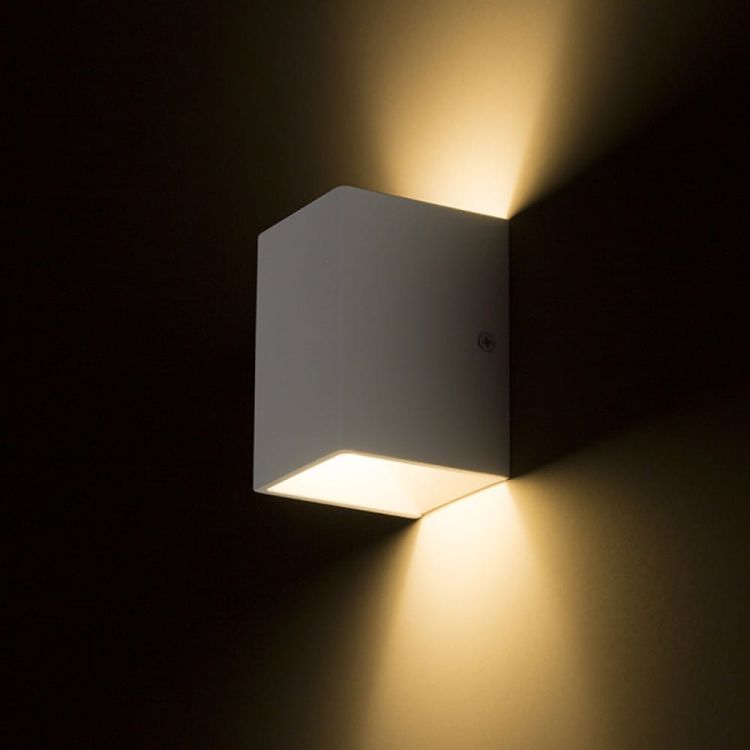 QUENTIN ścienna biała  230V LED 5W  3000K